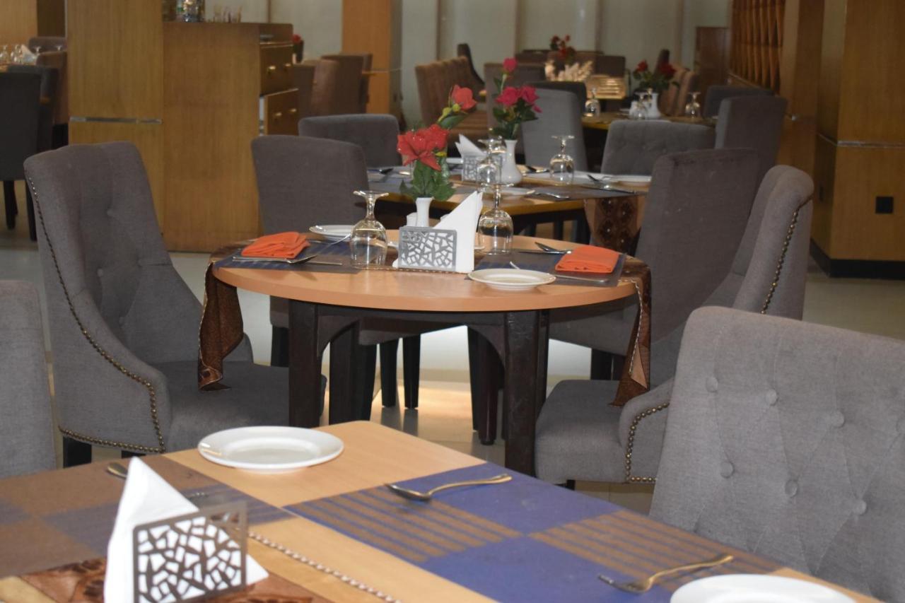 Momo Inn Bogra 외부 사진